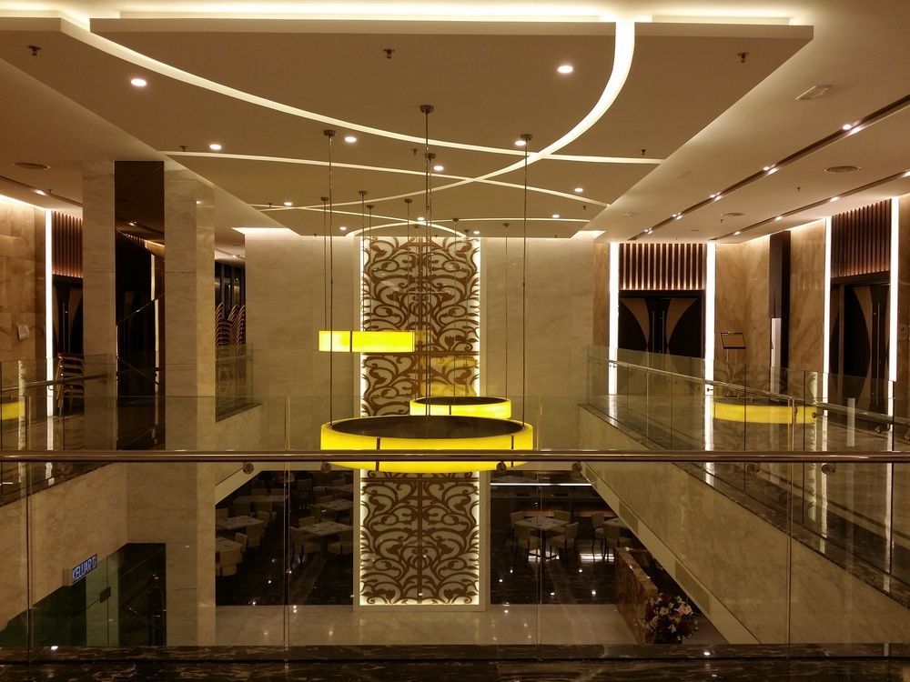 Promenade Hotel Бинтулу Экстерьер фото