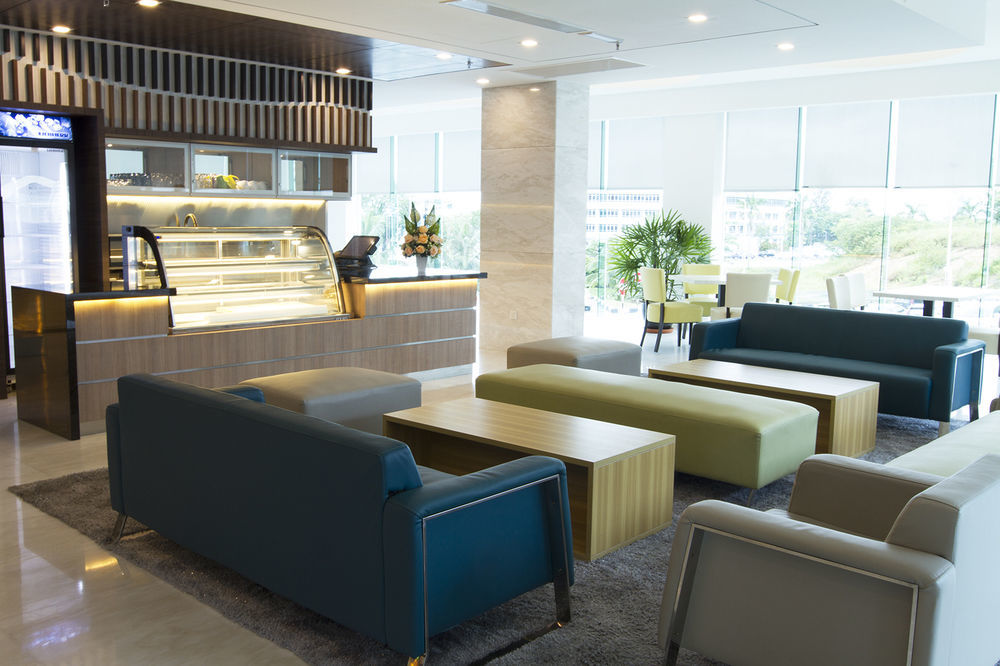 Promenade Hotel Бинтулу Экстерьер фото