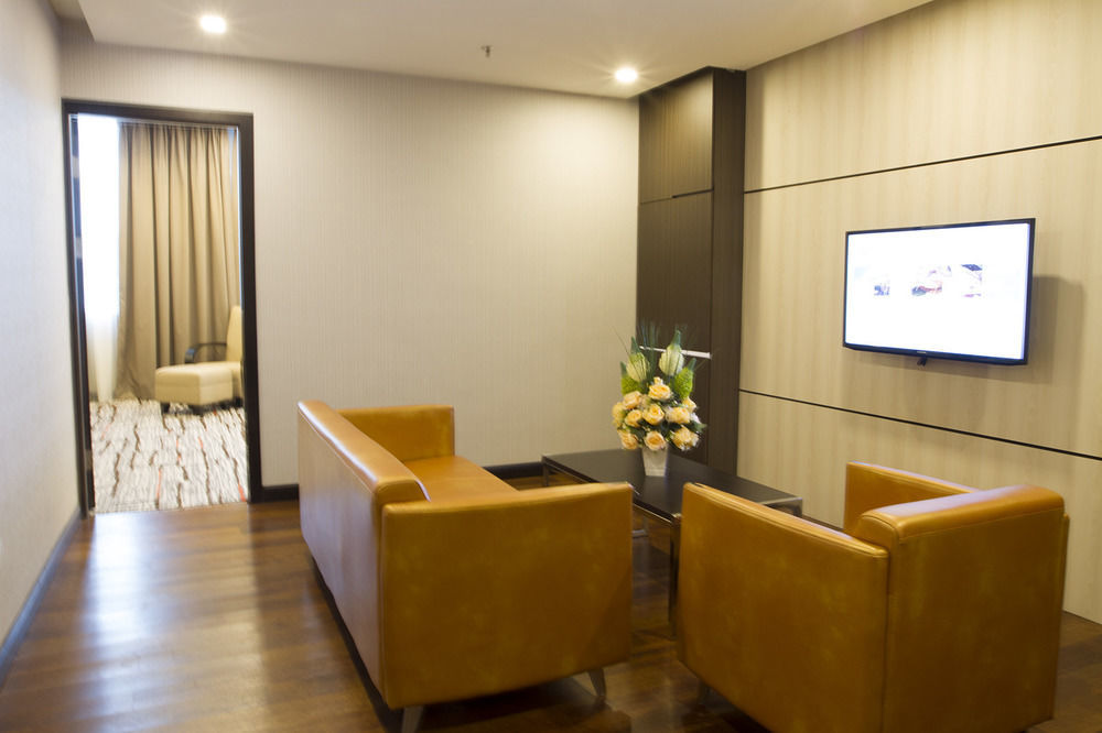 Promenade Hotel Бинтулу Экстерьер фото