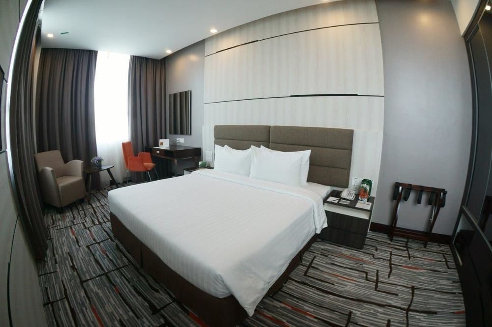 Promenade Hotel Бинтулу Экстерьер фото
