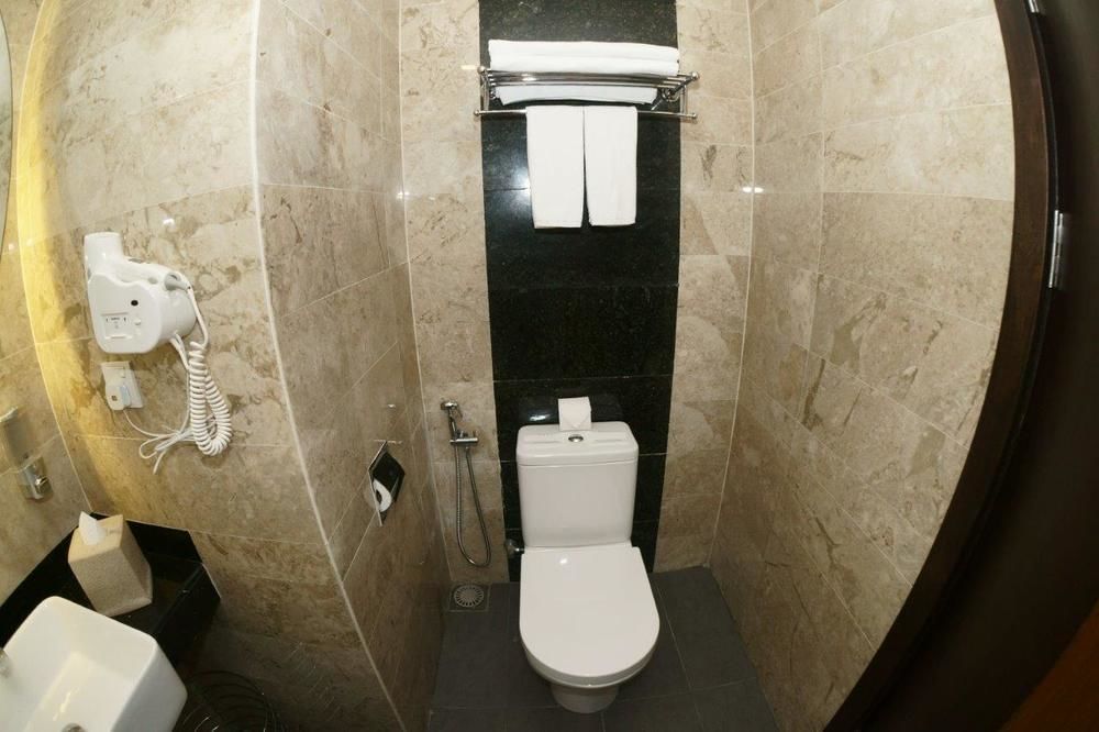 Promenade Hotel Бинтулу Экстерьер фото