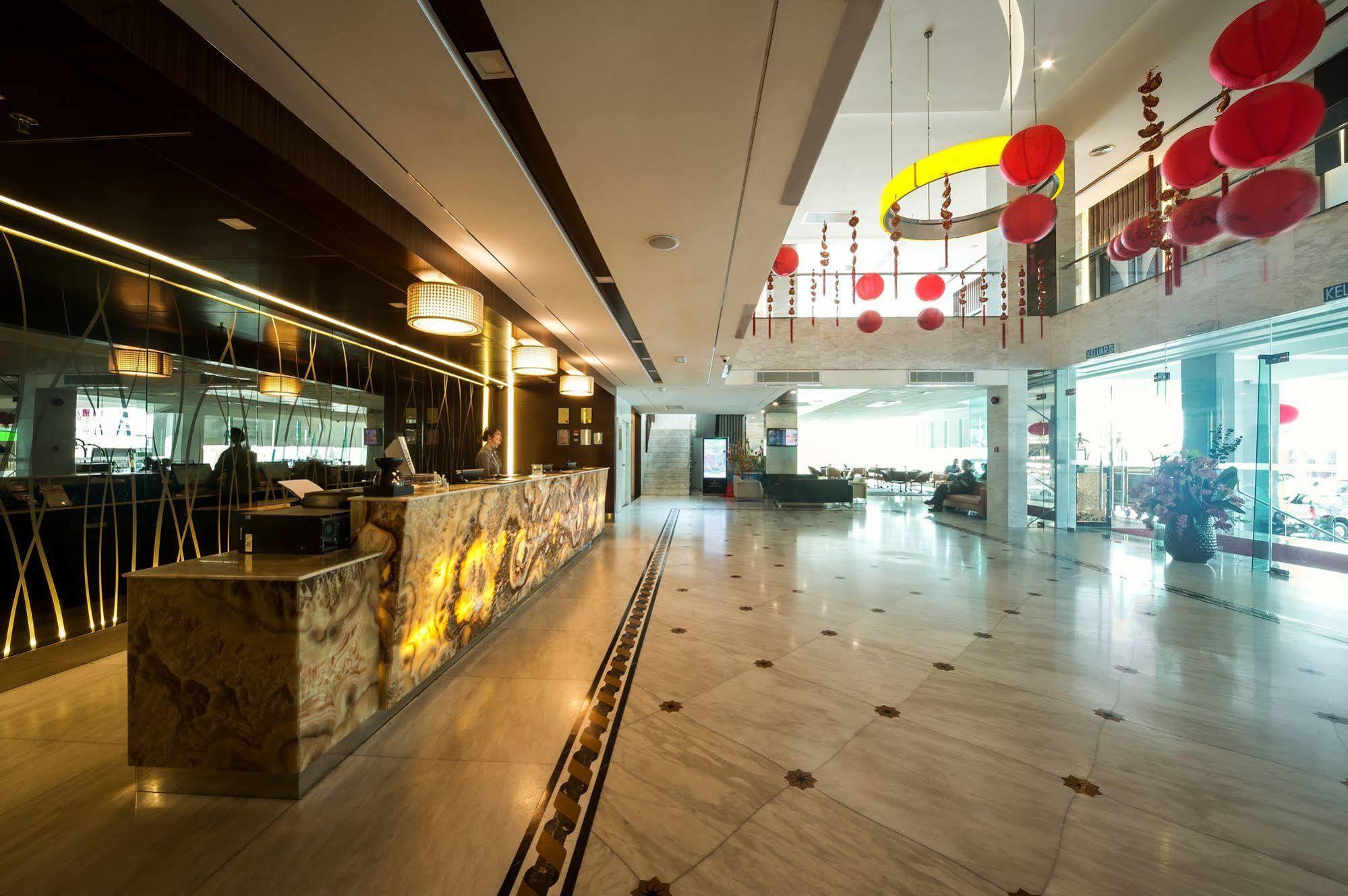 Promenade Hotel Бинтулу Экстерьер фото