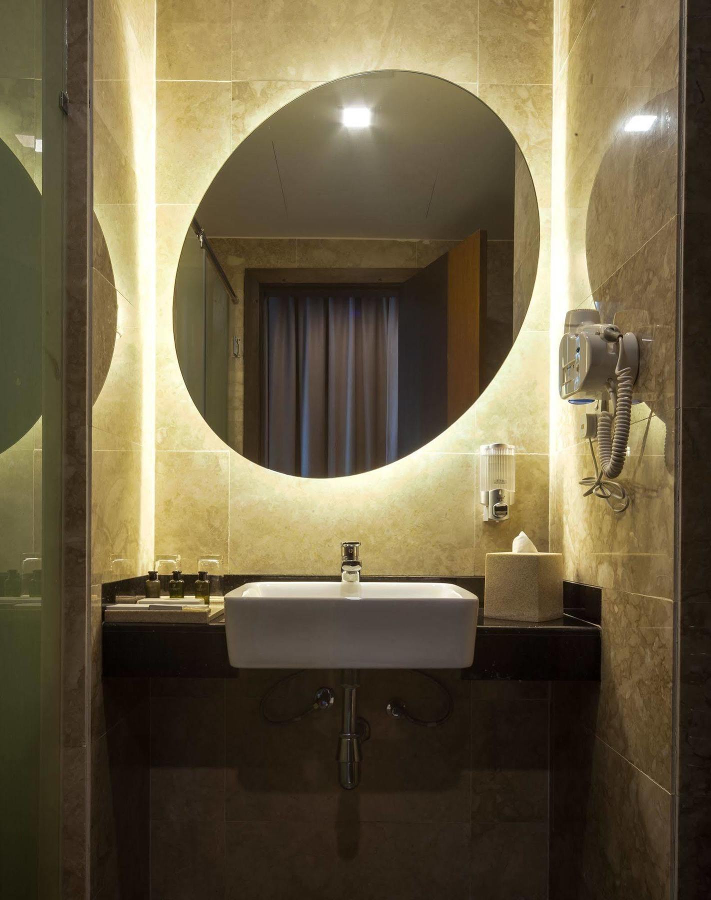 Promenade Hotel Бинтулу Экстерьер фото