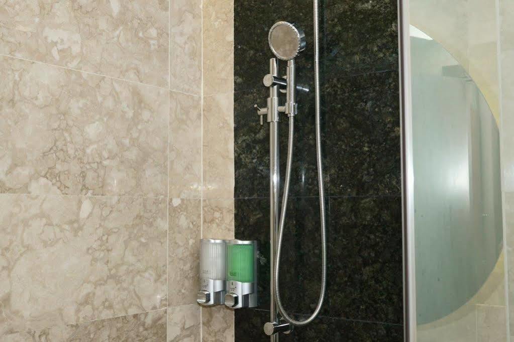 Promenade Hotel Бинтулу Экстерьер фото